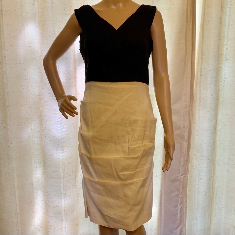 🦋 Gorgeous Black & White Work or Event Dress!